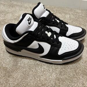 Nike Dunk Low Twist Panda Women’s Size 10